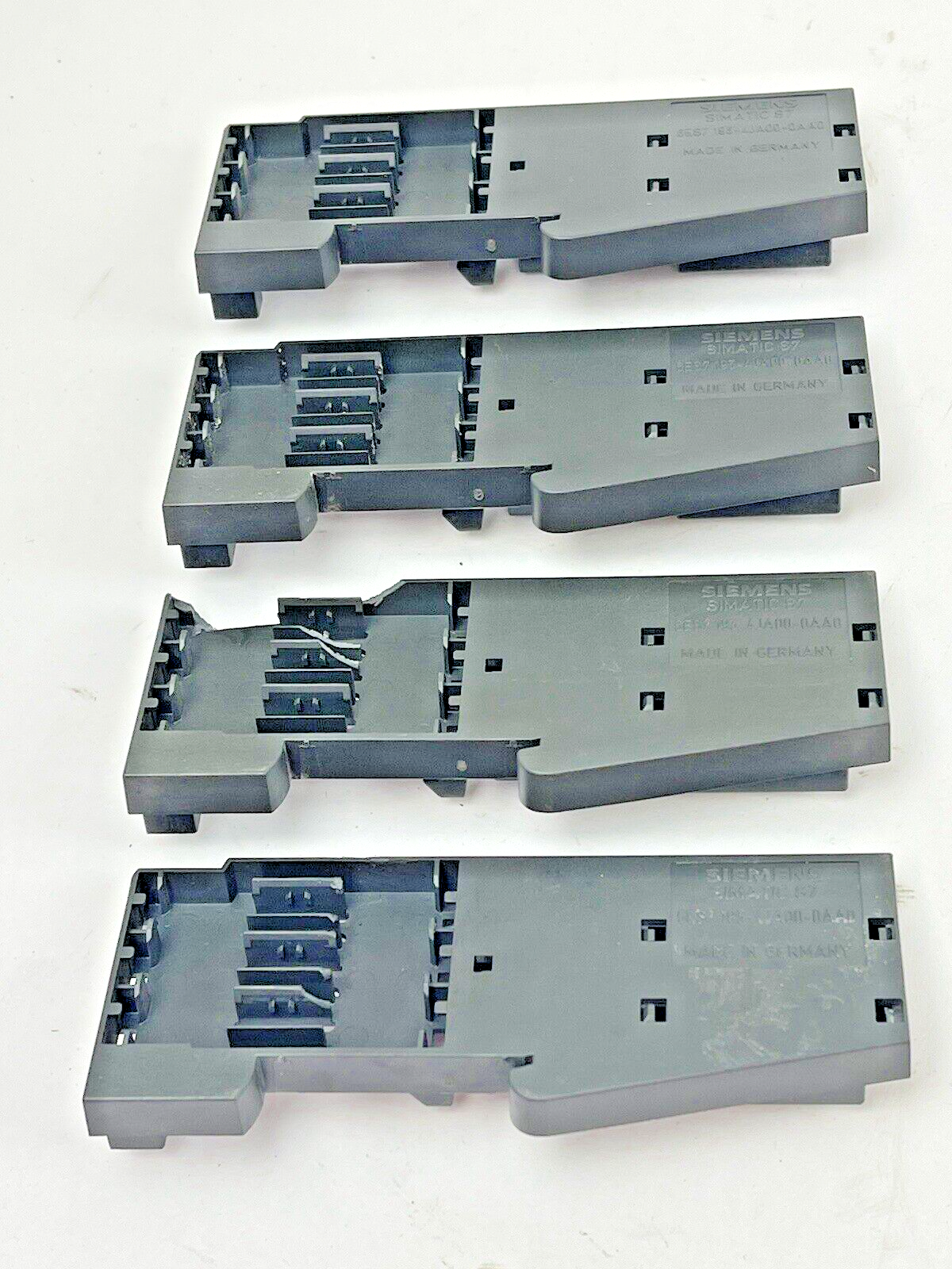 SIEMENS *LOT OF 4* 6ES7 193-4JA00-0AA0 SIMATIC S7  TERMINAL MODULE SIDE PLATE