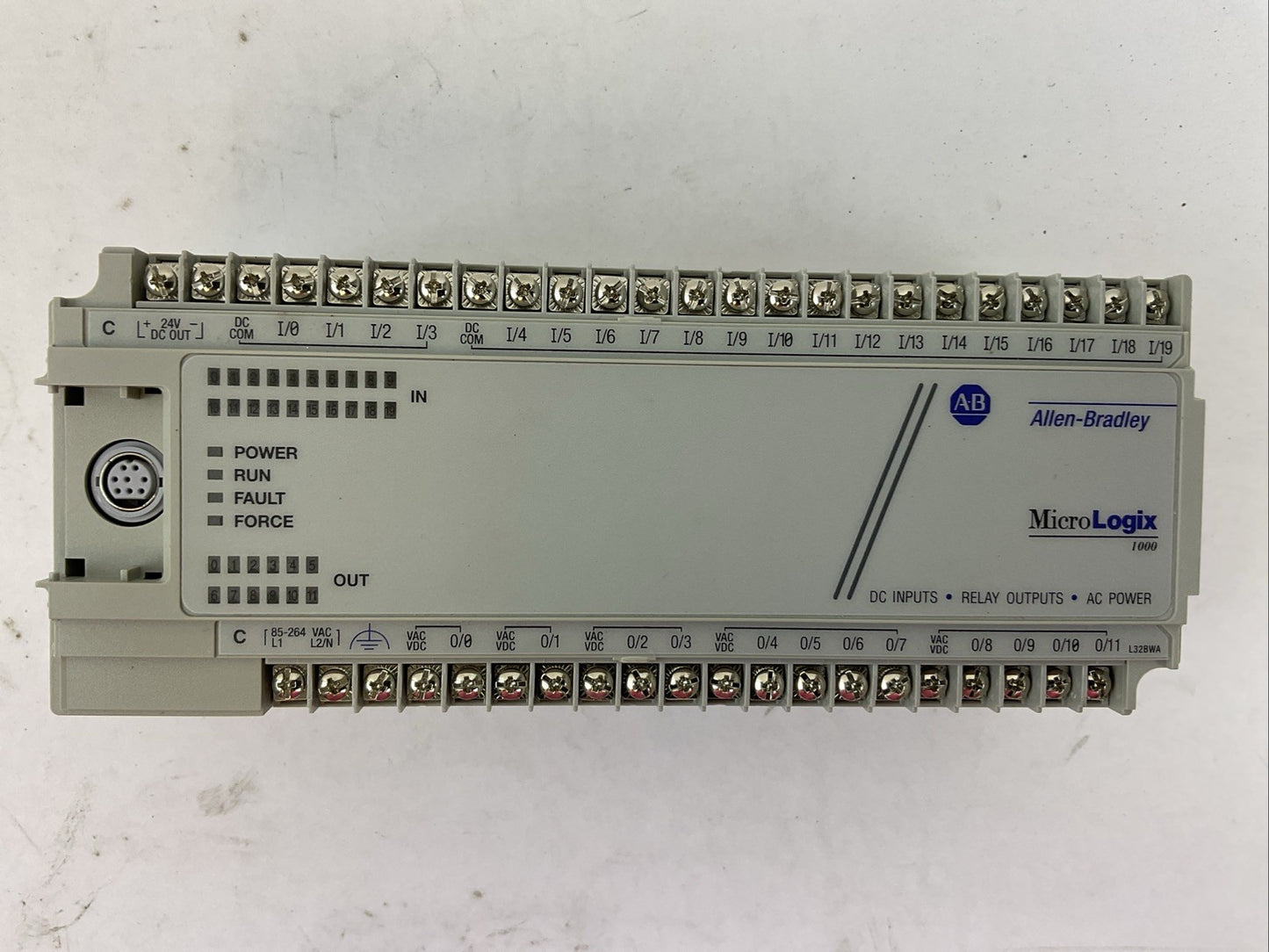 ALLEN BRADLEY 1761-32BWA SER E FW 1.0 MICROLOGIX 1000 32 POINT CONTROLLER