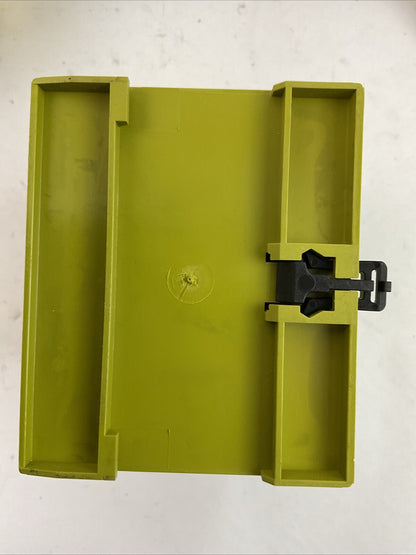PILZ PZE 9 24VDC 8n/o 1n/c SAFETY RELAY