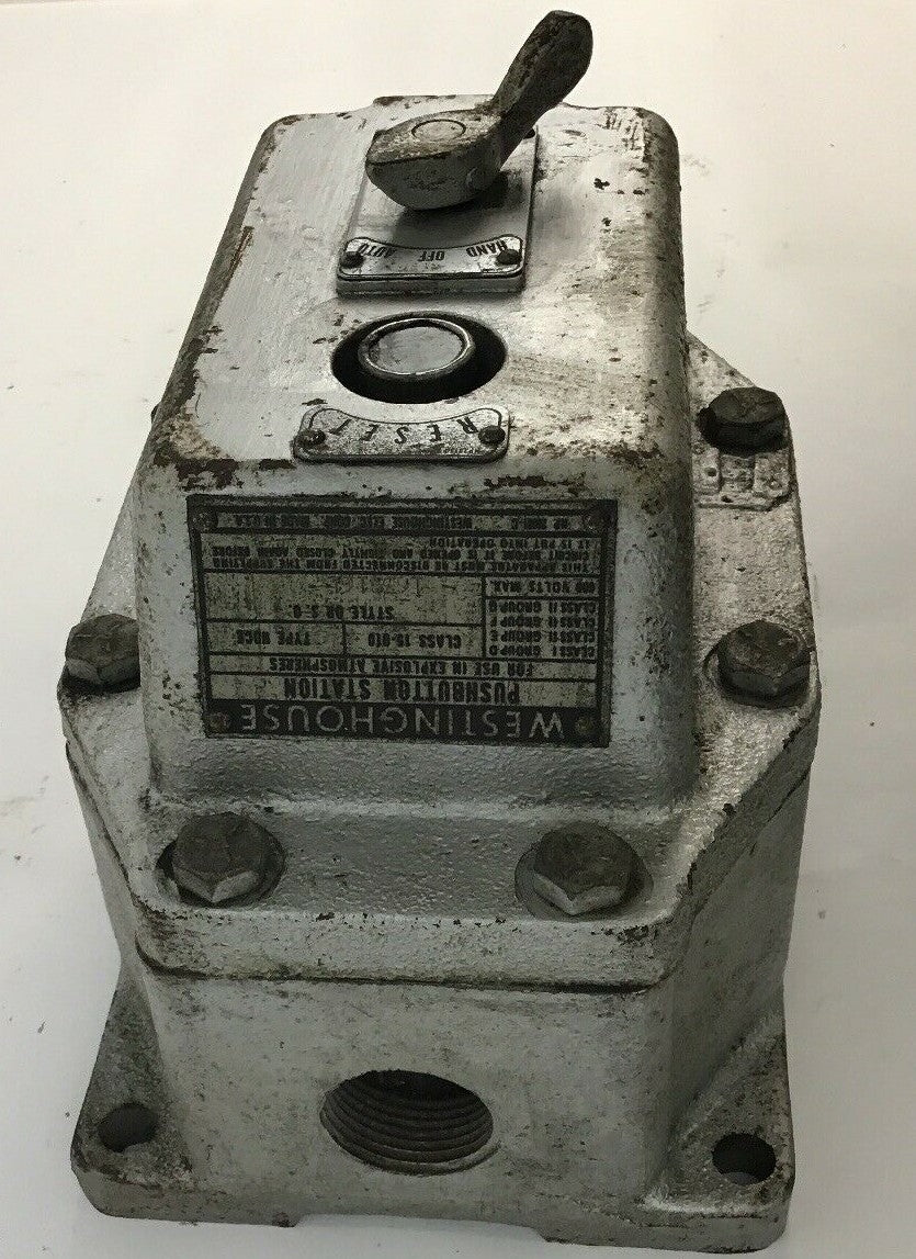 WESTINGHOUSE TYPE HDCE PUSHBUTTON STATION 16321-61 CLASS 15-010 600VOLTS