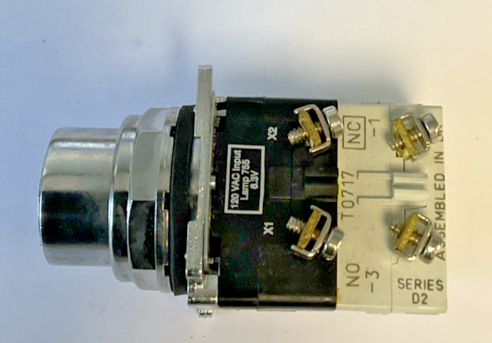 EATON 10250T563-1 ILLUMINATOR PUSH-PULL OPERATOR BUTTON 120V 50/60HZ SER.A2