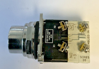 EATON 10250T563-1 ILLUMINATOR PUSH-PULL OPERATOR BUTTON 120V 50/60HZ SER.A2