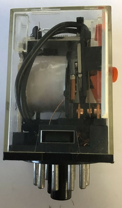 OMRON MK3PN-5-S RELAY 250VAC/28VDC 10A ***LOTOF2***