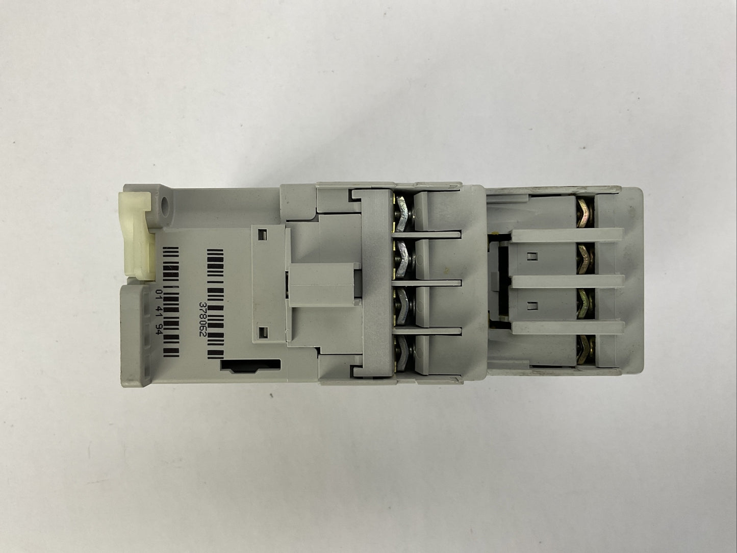 ALLEN BRADLEY 700-CF400E* SER A 600VAC COIL 24VDC CONTACTOR 100-F SER A