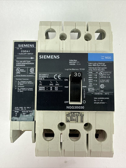 SIEMENS NGG3B030 CIRCUIT BREAKER 125/250VDC 600Y/347VAC 3P CQDA1 AUXILIARY SWITC