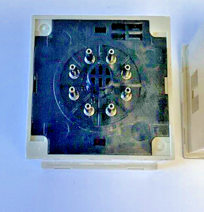 OMRON H3CA-8 TIMER 24VDC 250VAC 3A ***LOTOF3***