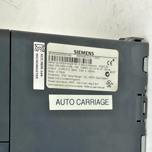 SIEMENS 6SE6440-2UC17-5AA1 MICROMASTER 440 DRIVE G02/2.20 550HZ 0.75KW