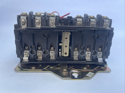 ALLEN BRADLEY 505-BOD-A2D REVERSING STARTER SIZE 1 SER C 600VAC 27A 10HP COIL