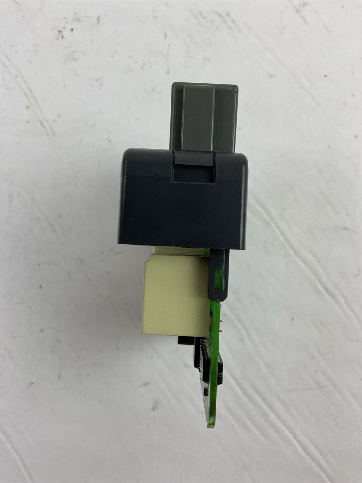 AUTOMATION DIRECT D2-12TR OUTPUT RELAY MODULE