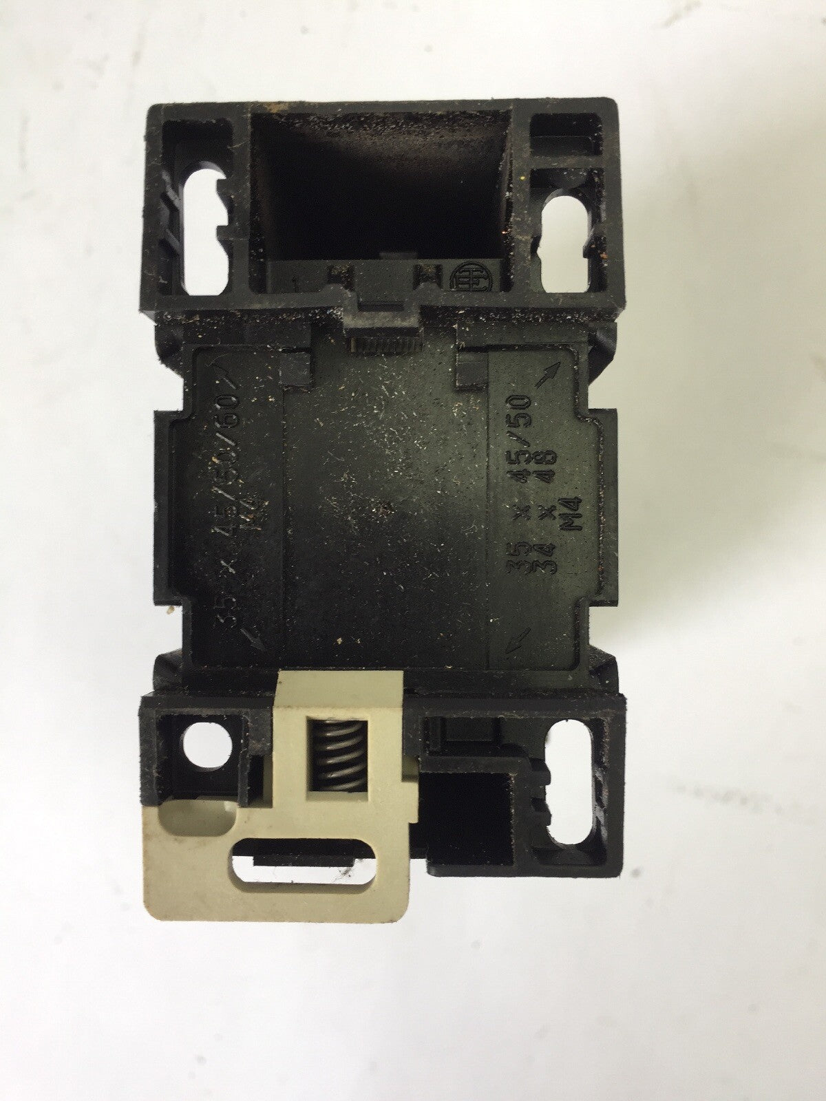 TELEMECANIQUE CA3DN31 CONTACTOR 600VAC  COIL 24V