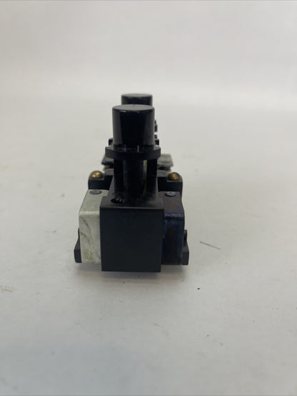 HUBBELL PG2 PBP PUSHBUTTON INSERT SINGLE SPEED / PLUG IN 120/240/480VAC 125/250