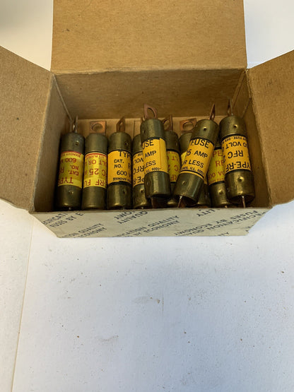 Economy Fuse RFC25 25A 600V Fuse "Lot of 10"