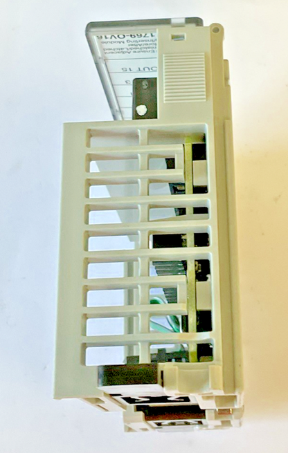 ALLEN BRADLEY 1769-OV16 OUTPUT MODULE SER.B F/W REV:3.1
