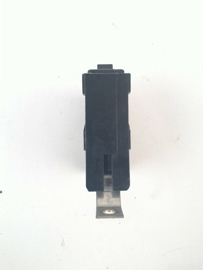 CUTLER HAMMER QBHW1015 CIRCUIT BREAKER ONE POLE
