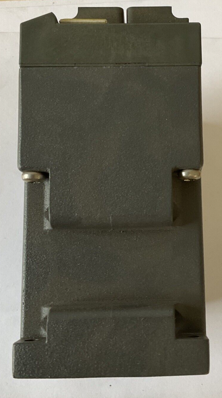 SIEMENS 108-0BA00-2AA3 ETHERNET SWITCH 24VDC  0.15A