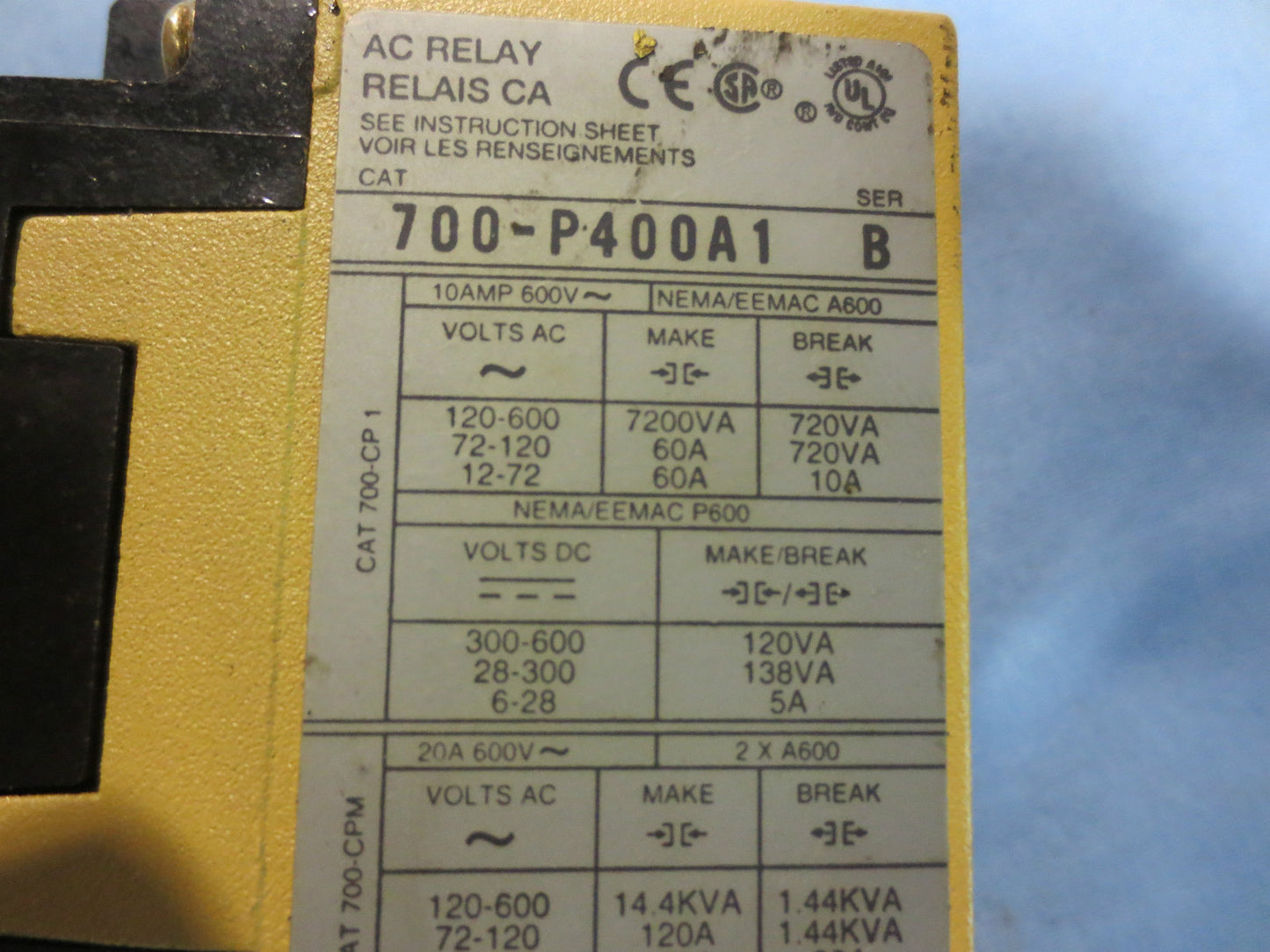 ALLEN-BRADLEY 700-P400A1 Ser. B - AC RELAY