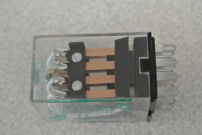 ALLEN-BRADLEY 700-HC14Z24 RELAY / 3A / 4PDT / 24VDC / NEW SURPLUS