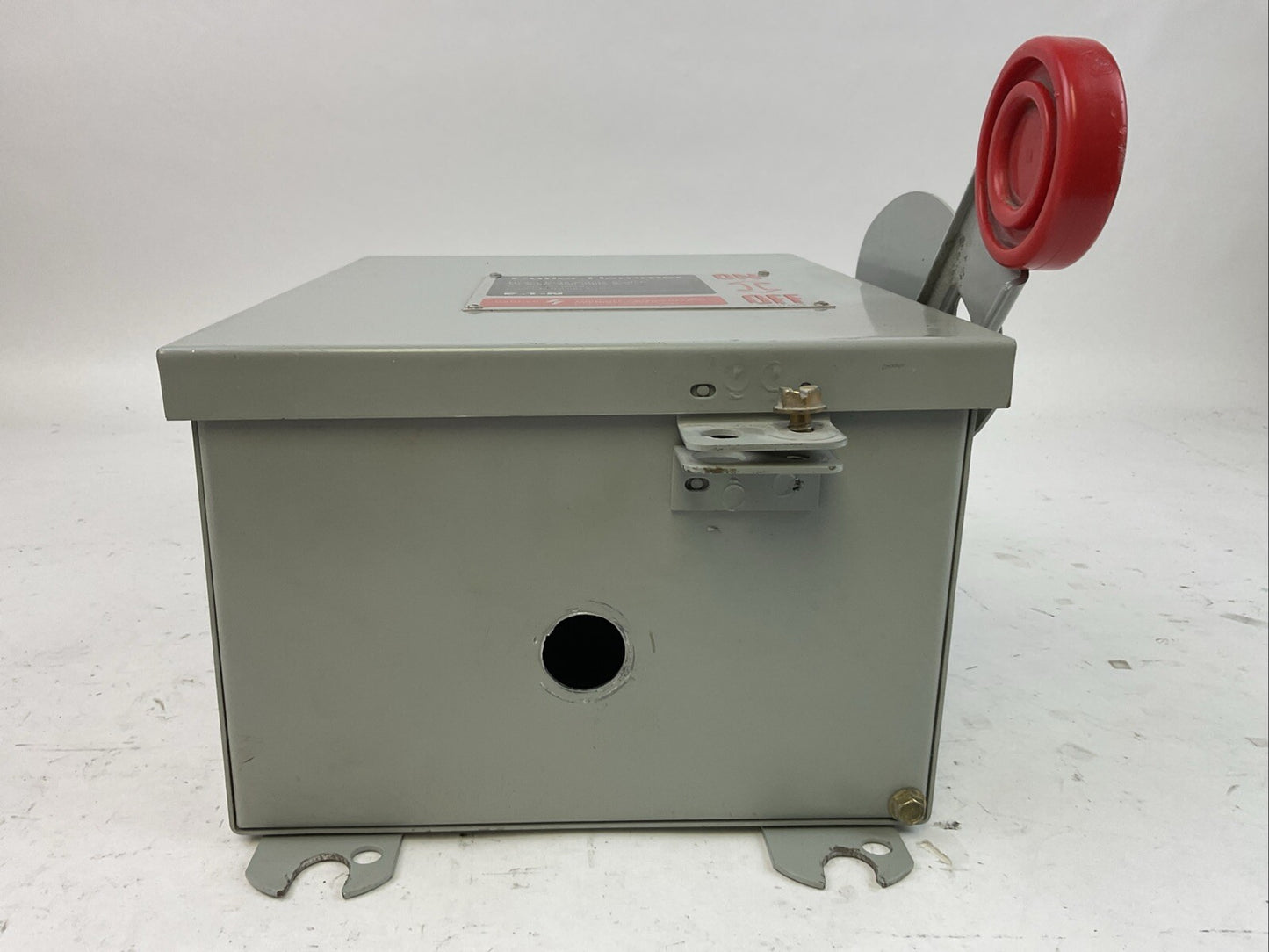 CUTLER HAMMER DH361UDK SAFETY SWITCH 600VAC 30HP 250VDC 5HP 30A 3P TYPE 12(3R)