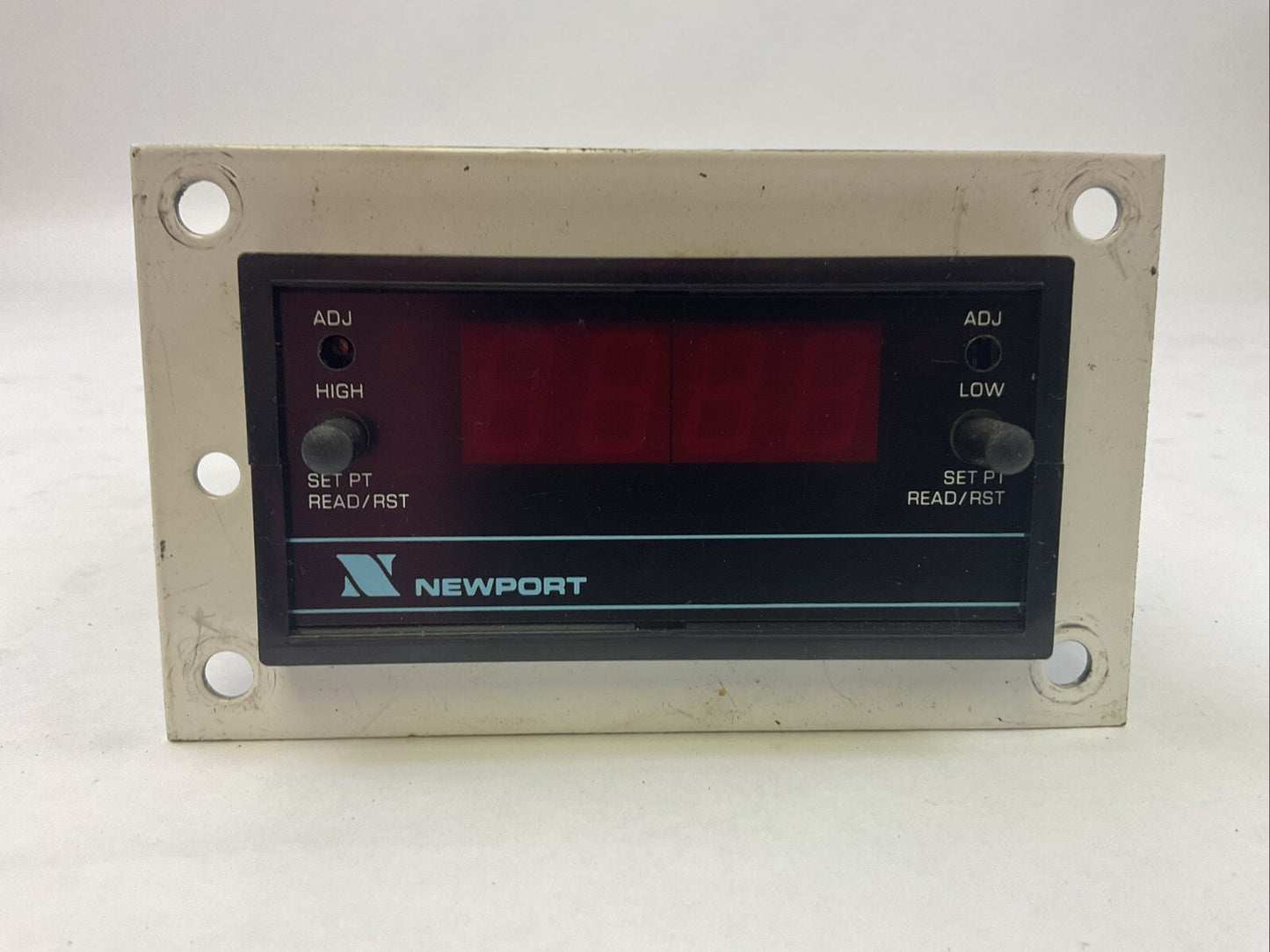 NEWPORT QUANTA Q2001-DCR5 DIGITAL PANEL METER 115VAC 5WATTS