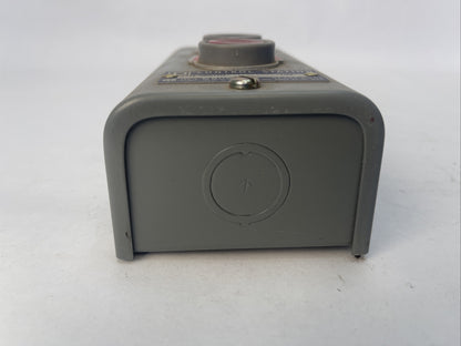 SQUARE D 9001 GG-210 CONTROL STATION 600V TYPE 1 ENCLOSURE ON OFF SERIES A