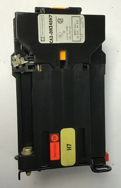 TELEMECANIQUE CA2-DN240B H7 CONTROL RELAY 600V W/LX7-D12
