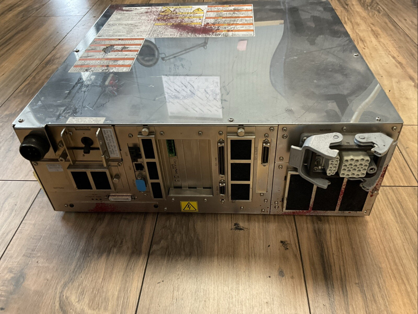 DENSO RC7M-VPG5/6CA-BP ROBOT CONTROLLER SOFTWARE VER 2.704M 3PH 200-230VAC 1KVA