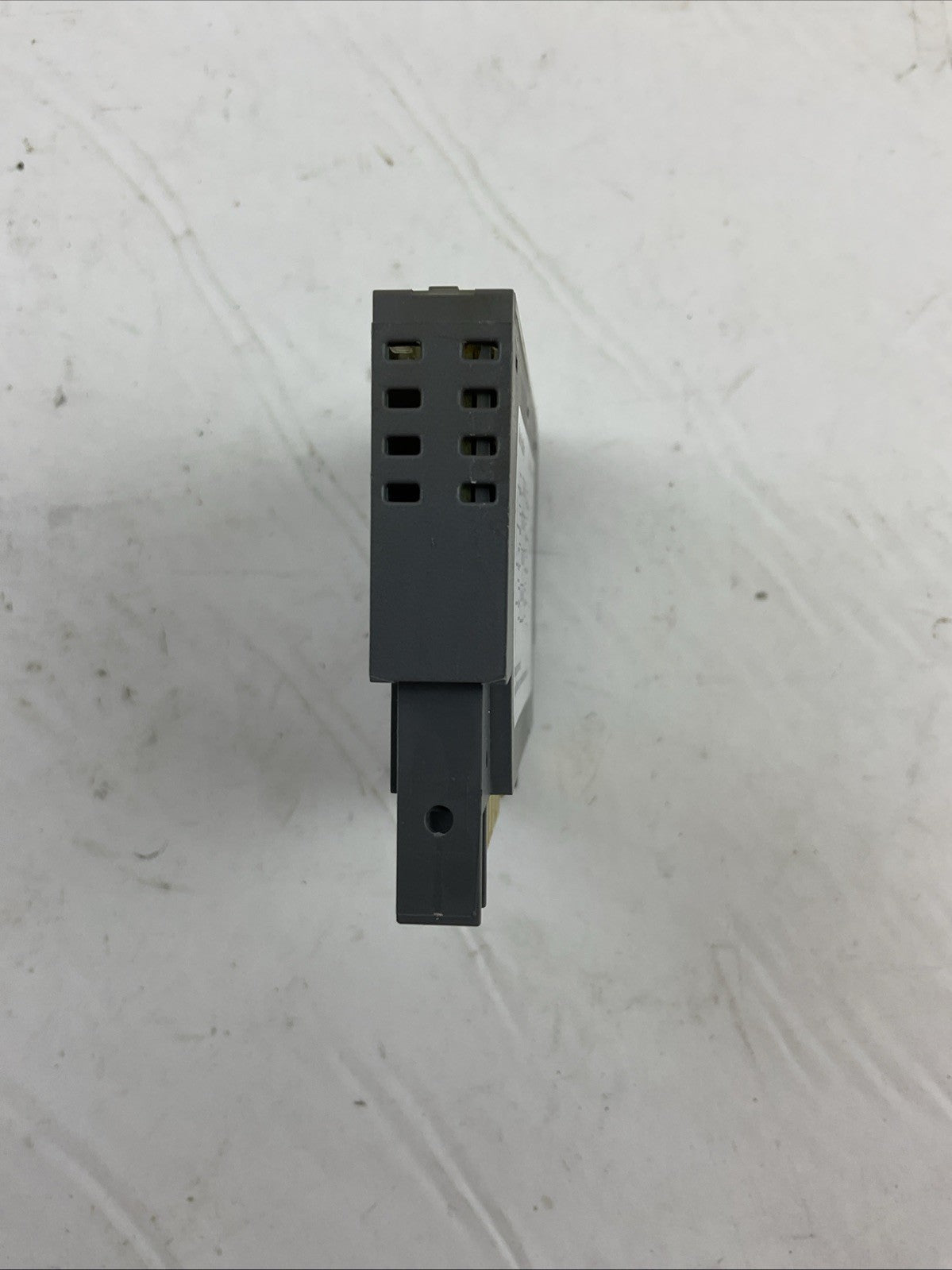 ALLEN BRADLEY 1734-OB8 SER C FW 3.022 OUTPUT MODULE 24VDC