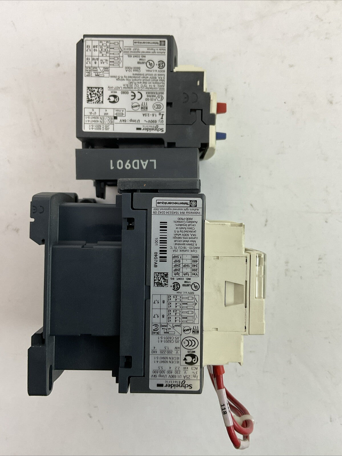 SCHNEIDER ELECTRIC REVERSING STARTER (LC1D09(2) CONTACTOR+LRD07 RELAY) 120V COIL