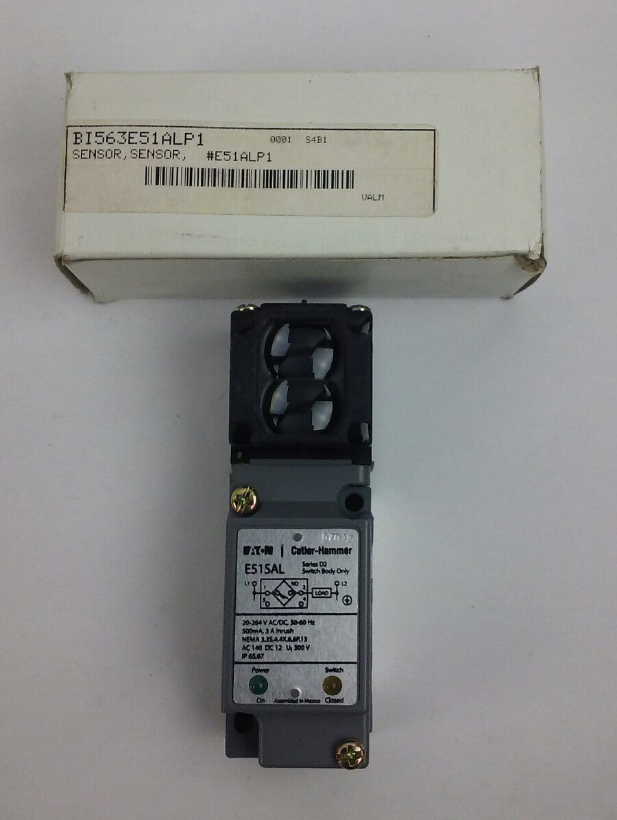 CUTLER HAMMER E51ALP1 Photoelectric Sensor (NEW IN BOX)