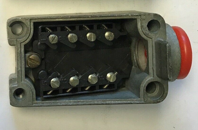 R.B. DENISON C4B BASE FOR LOXSWITCH LIMIT SWITCH***LOTOF2***