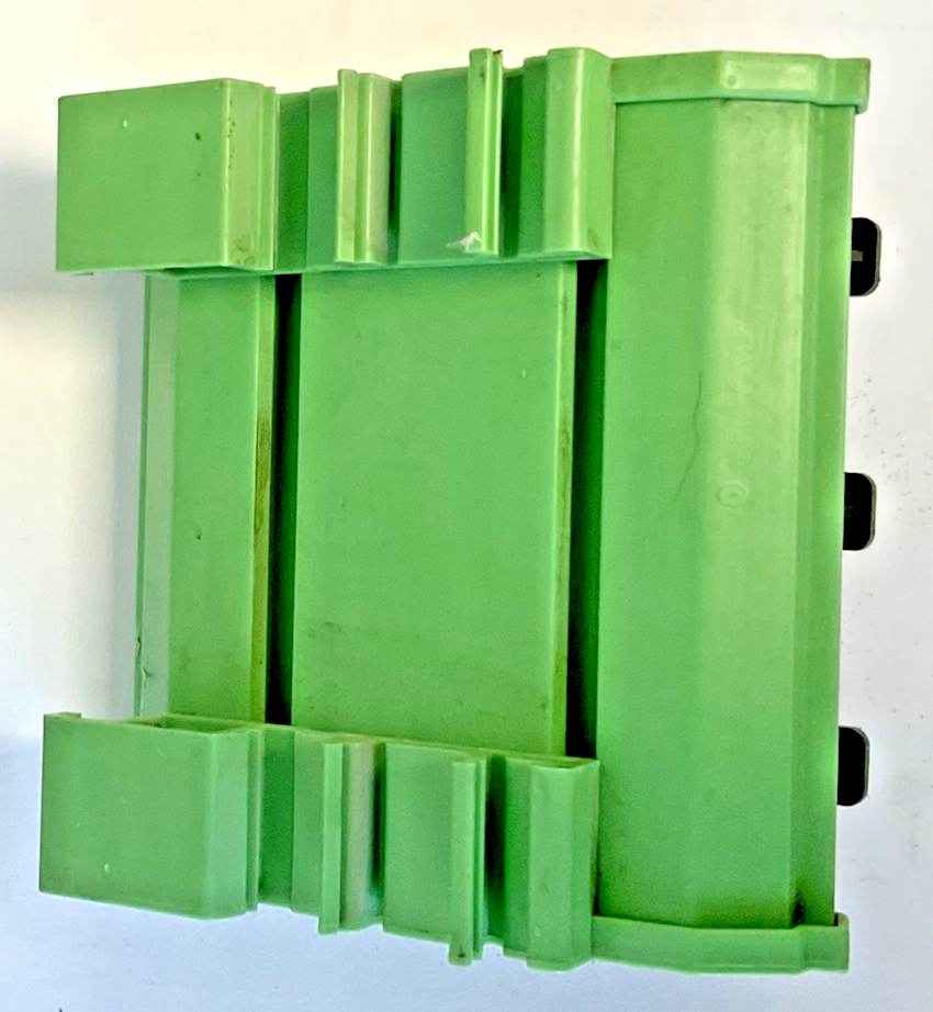 FACTS ENGINEERING FA-REC3 3 PLUG 3 RECEPTABLE 94V-0 14-12AWG 125VAC 15A