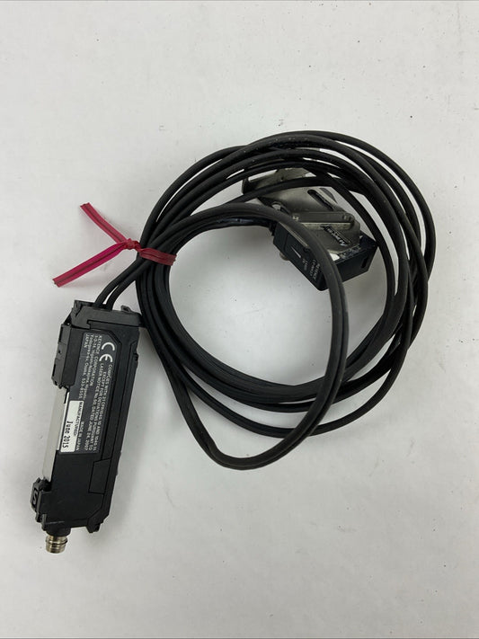 KEYENCE LV-N11CN 24VDC LV-NH37 SENSOR