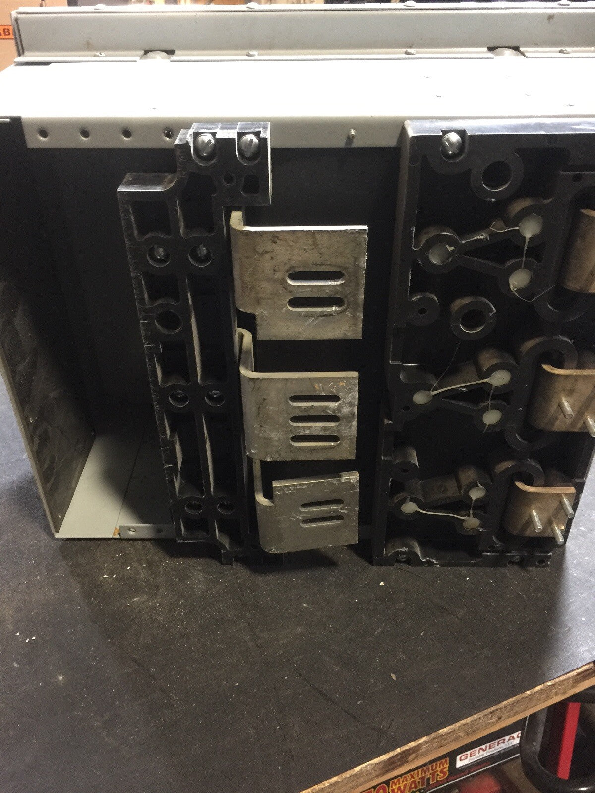 ITE SIEMENS VMS VMS325T 400 AMP 240V FUSIBLE PANEL PANELBOARD SWITCH