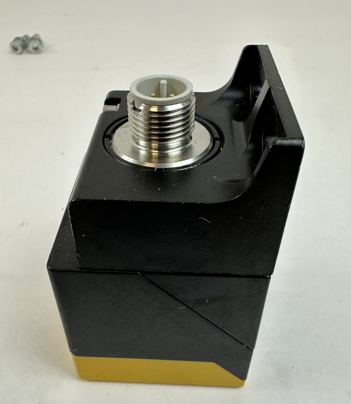IFM GM701S INDUCTIVE SENSOR GIMC-4030-US/20SSD PROXIMITY SENSOR