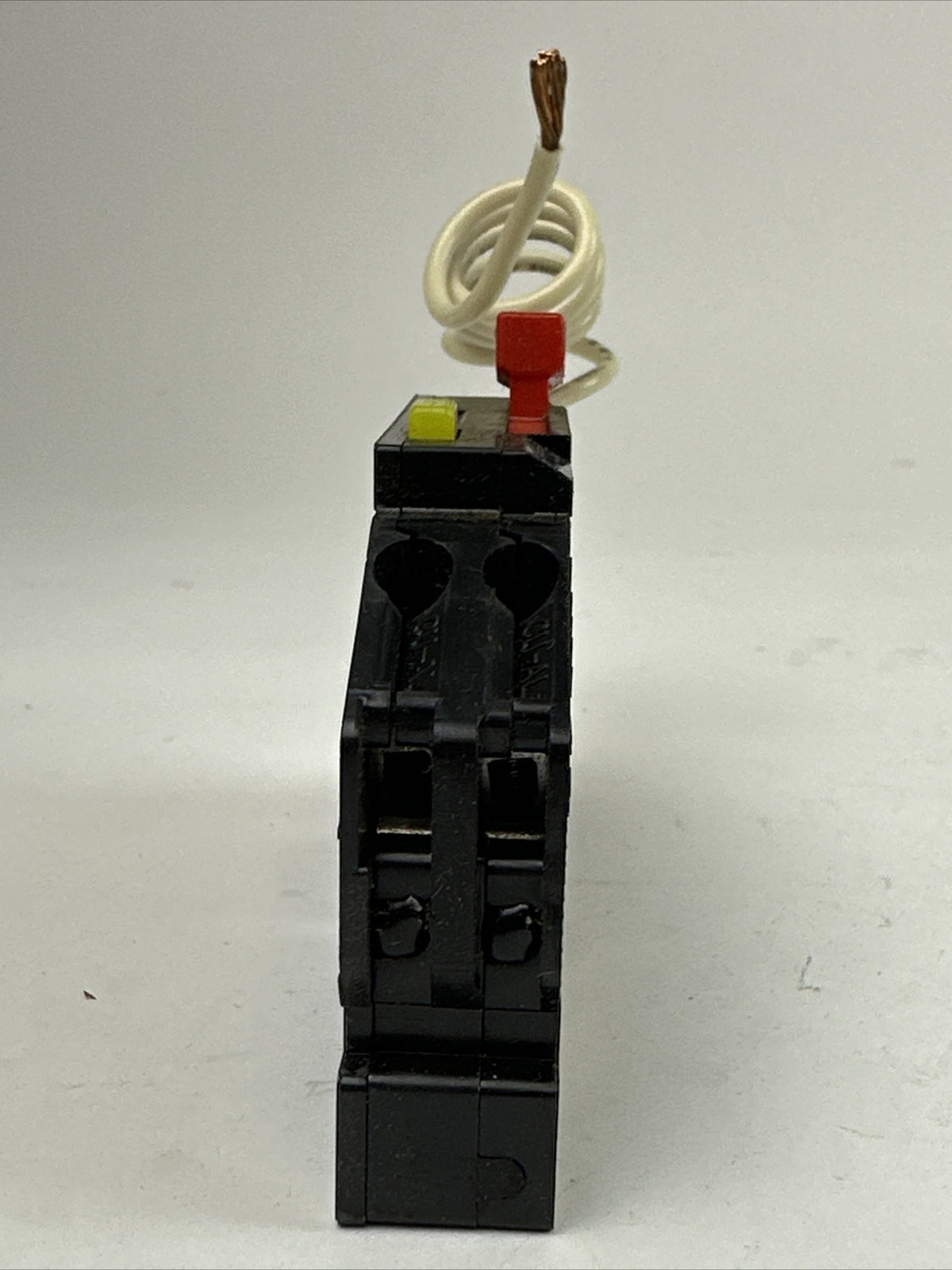 SYLVANIA HRGF-20 GROUND FAULT Q-R CIRCUIT BREAKER 20AMP 1POLE 120VAC TYPE HRGF