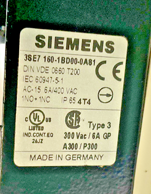 SIEMENS 38E7 160-1BD00-0A81 CABLE OPERATED ROPE SWITCH 6A/400VAC