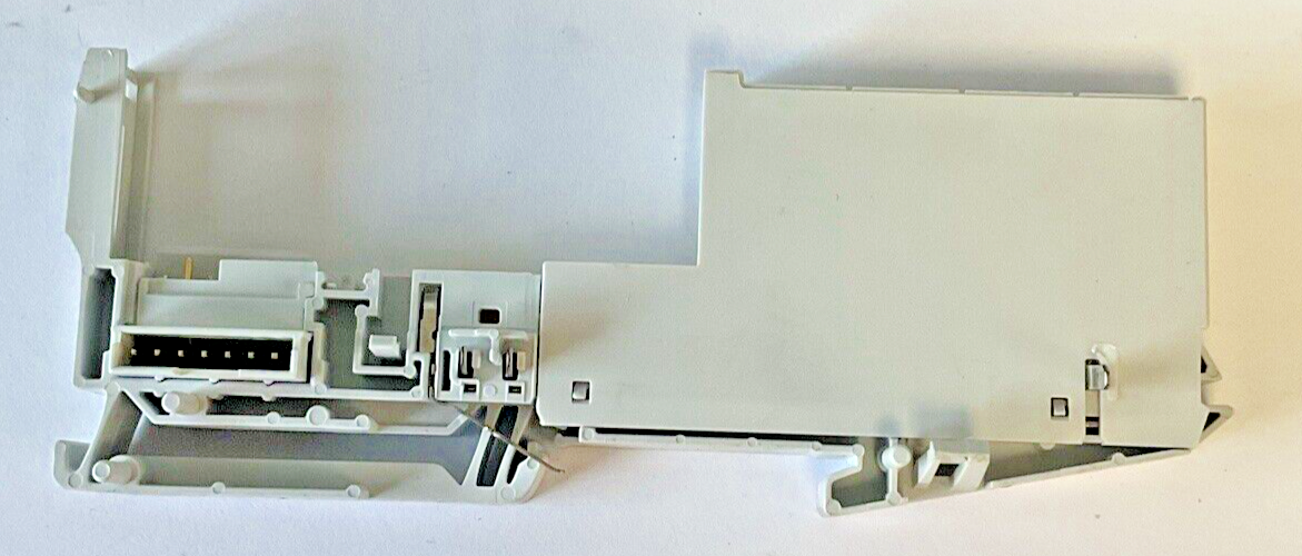 PILZ PSSU BP 1/8S TERMINAL BASE MODULE V1.1***LOTOF9***