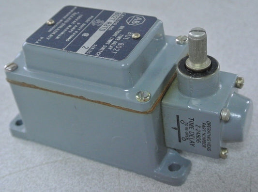 ALLEN-BRADLEY 802T-R8TD, Ser. 2 - TIME DELAY LIMIT SWITCH  NEW SURPLUS