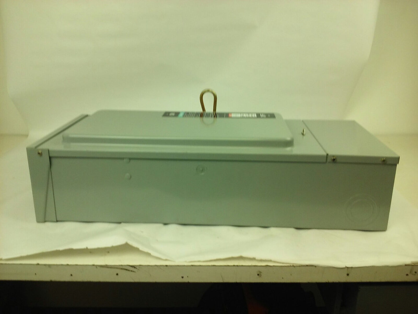 SIEMENS NR243, SER. B, GENERAL DUTY ENCLOSED SWITCH,2P, 200A, 240V, TYPE 3R, NEW