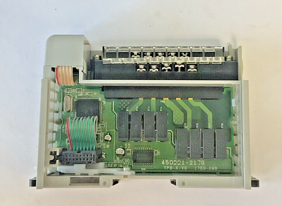 ALLEN BRADLEY 1769-OW8 RELAY MODULE SER.A REV.1 FWREV 1.1