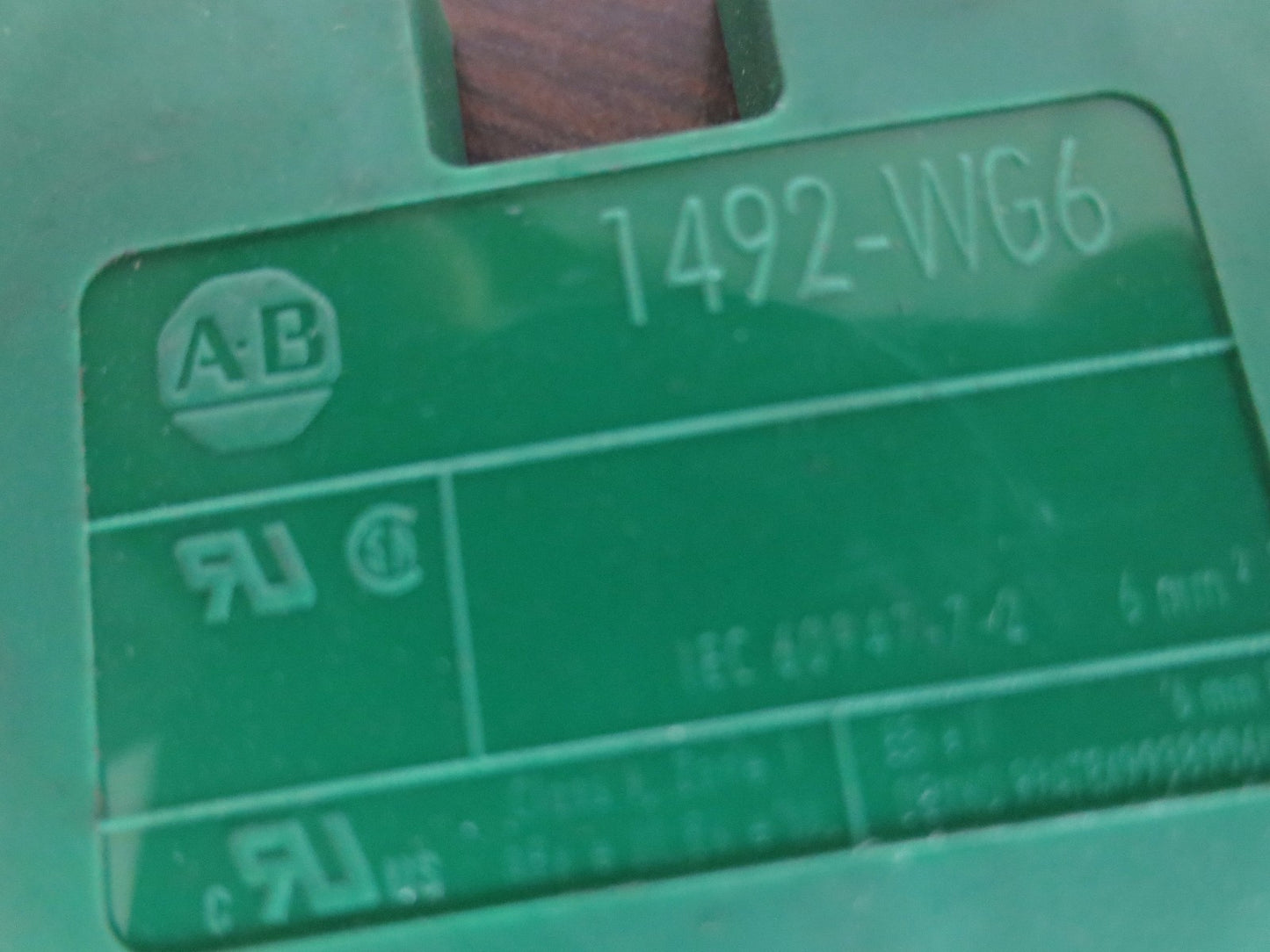 ALLEN-BRADLEY 1492-WG6 GROUNDING TERMINAL BLOCKS - GREEN/YELLOW - LOT of 9