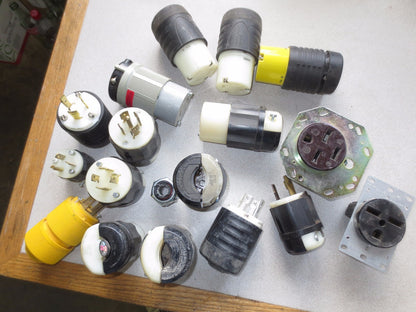 MIXED LOT of ELECTRICAL PLUGS and RECEPTACLES - VERY GOOD - LOT of 18