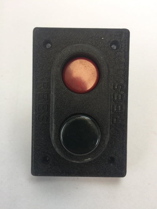 REES 00580-032 GREEN RED PUSHBUTTON SWITCH
