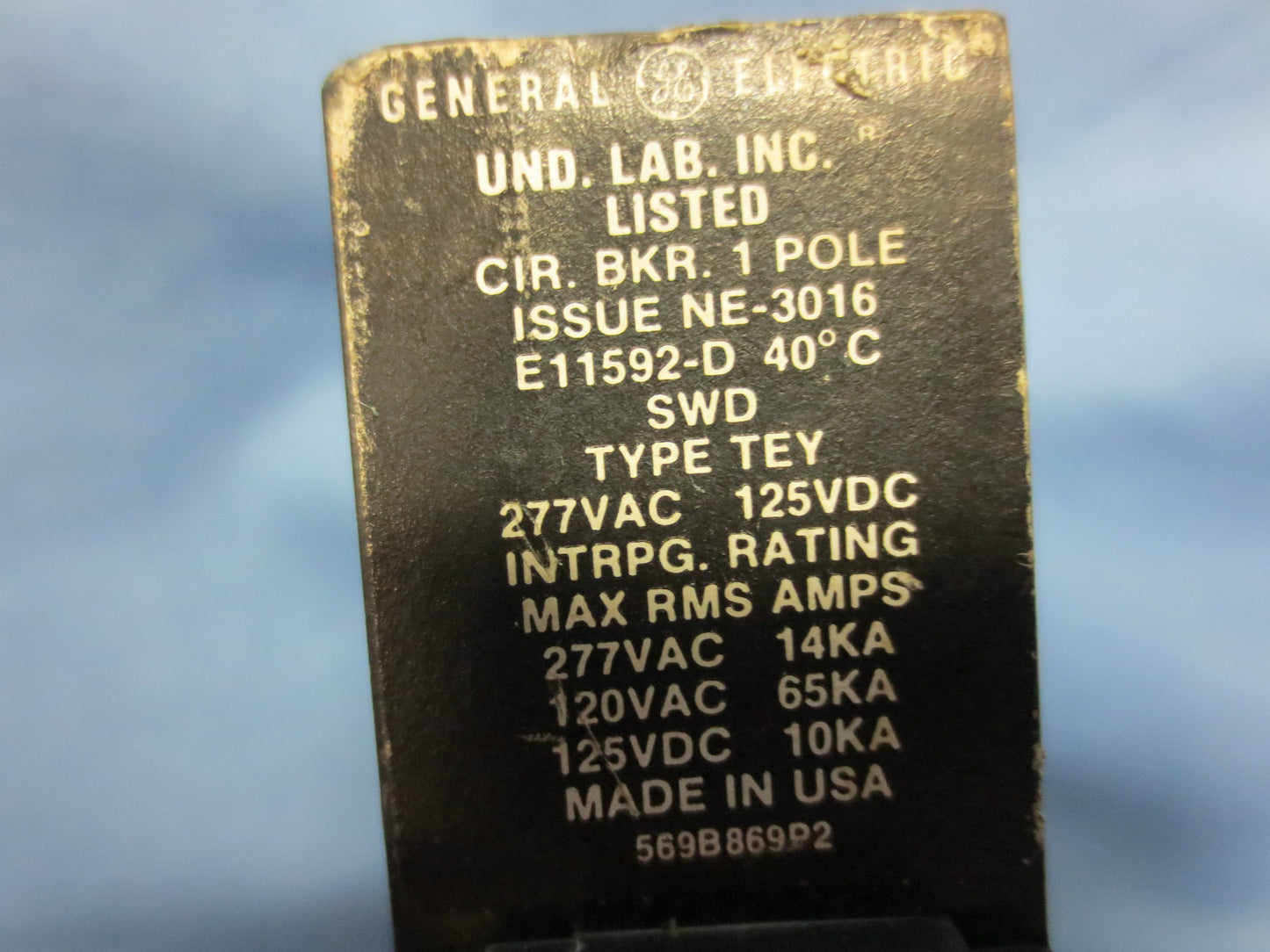 GENERAL ELECTRIC E11592-D 15A 1-POLE CIRCUIT BREAKER