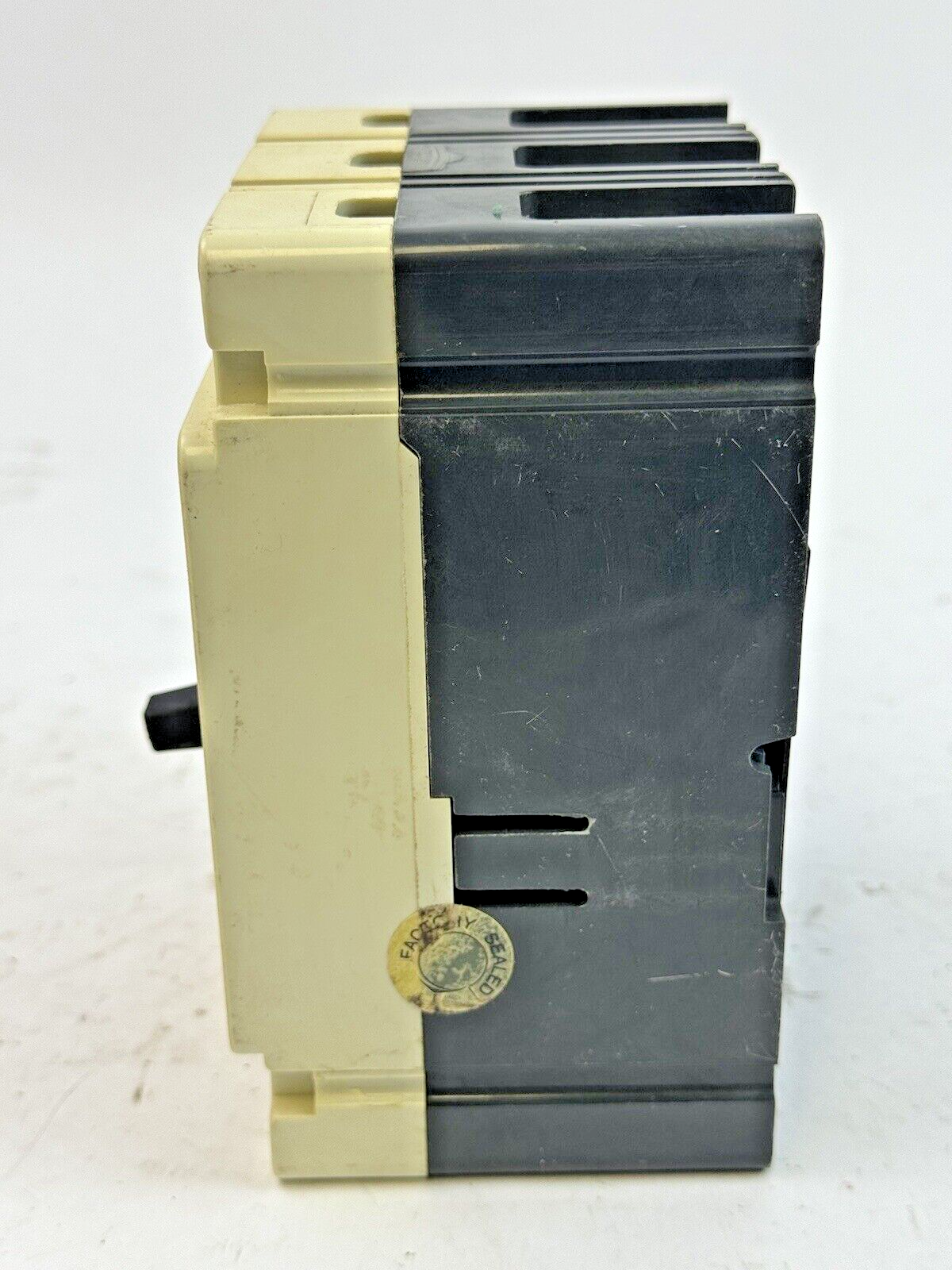 EATON / CUTLER-HAMMMER - FD3015L - CIRCUIT BREAKER - 3 POLE/ 15 A/ 600 VAC