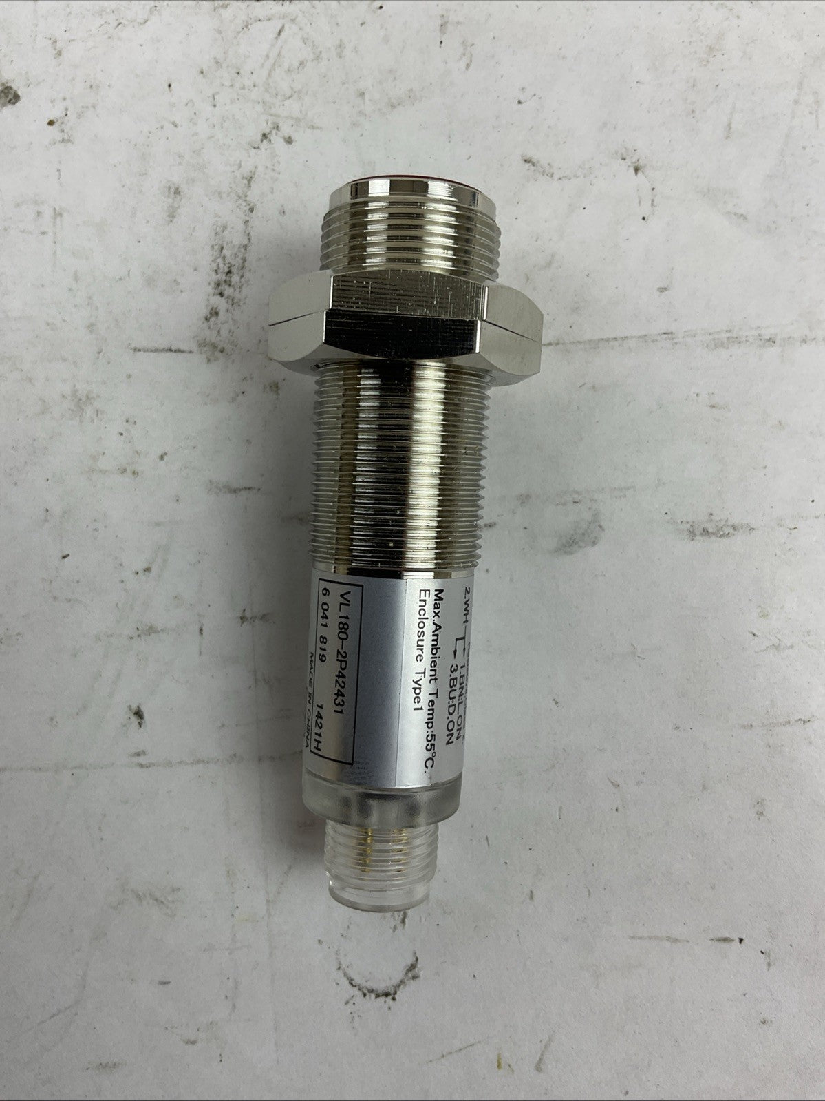 SICK VL180-2P42431 RETROREFLECTIVE PHOTOELECTRIC SENSOR 30VDC
