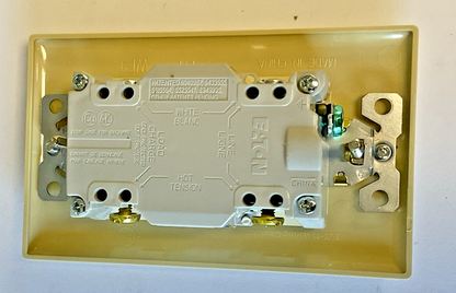 EATON TRSGFNL20 SELF-TEST RECEPTACLE W/NIGHTLIGHT 20A 125VAC