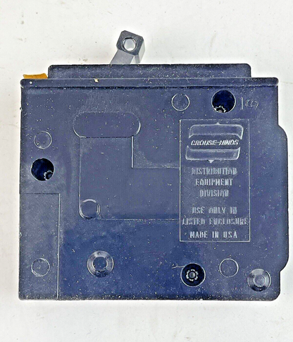 CROUSE-HINDS *BOX OF 10* - MP130 - 1 POLE, 30 A, 240 VAC CIRCUIT BREAKER