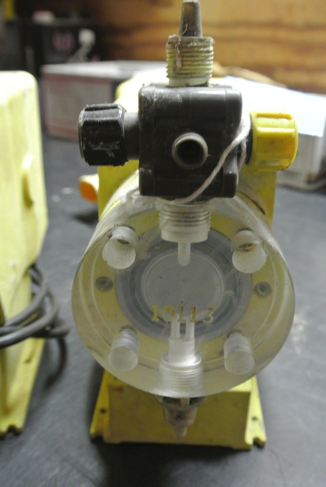 LMI MILTON ROY A151-91S ELECTROMAGNETIC DOSING / METERING PUMP 115V, 1A, 24GPD