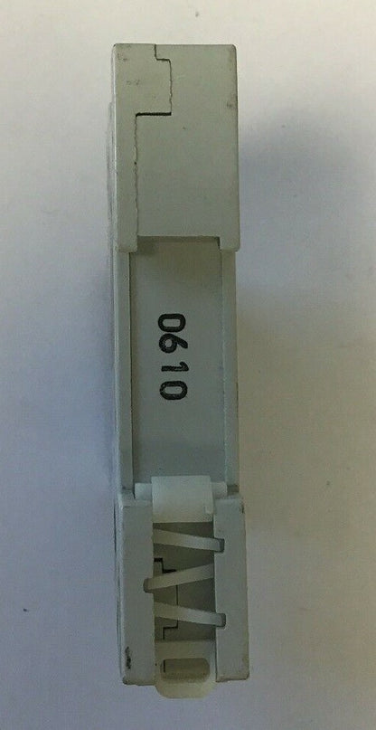 ALLEN BRADLEY 1492-CB1 G100 CIR.BREAKER 277VAC 65VDC 10A 2HP SER.C**(LOTOF6)**